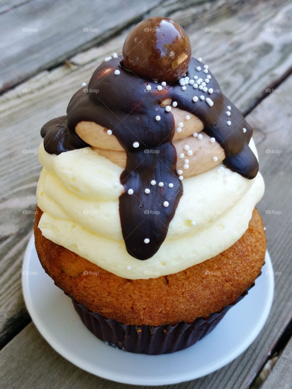 Salted caramel chocolate fudge cupcake