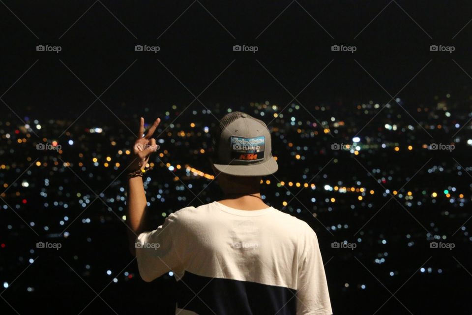 Peace and enjoy the moment 