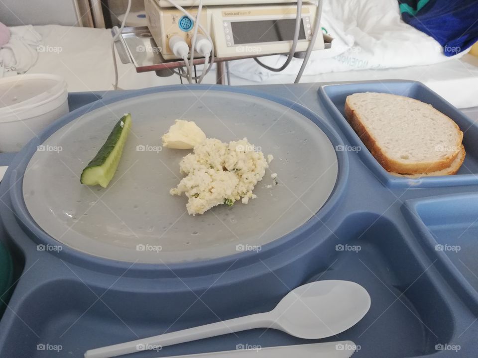 śniadanie dla kobiety w ciąży w Polskim szpitalu