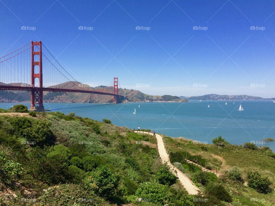 Panoramic view of the Golden State Bridge in San Francisco.