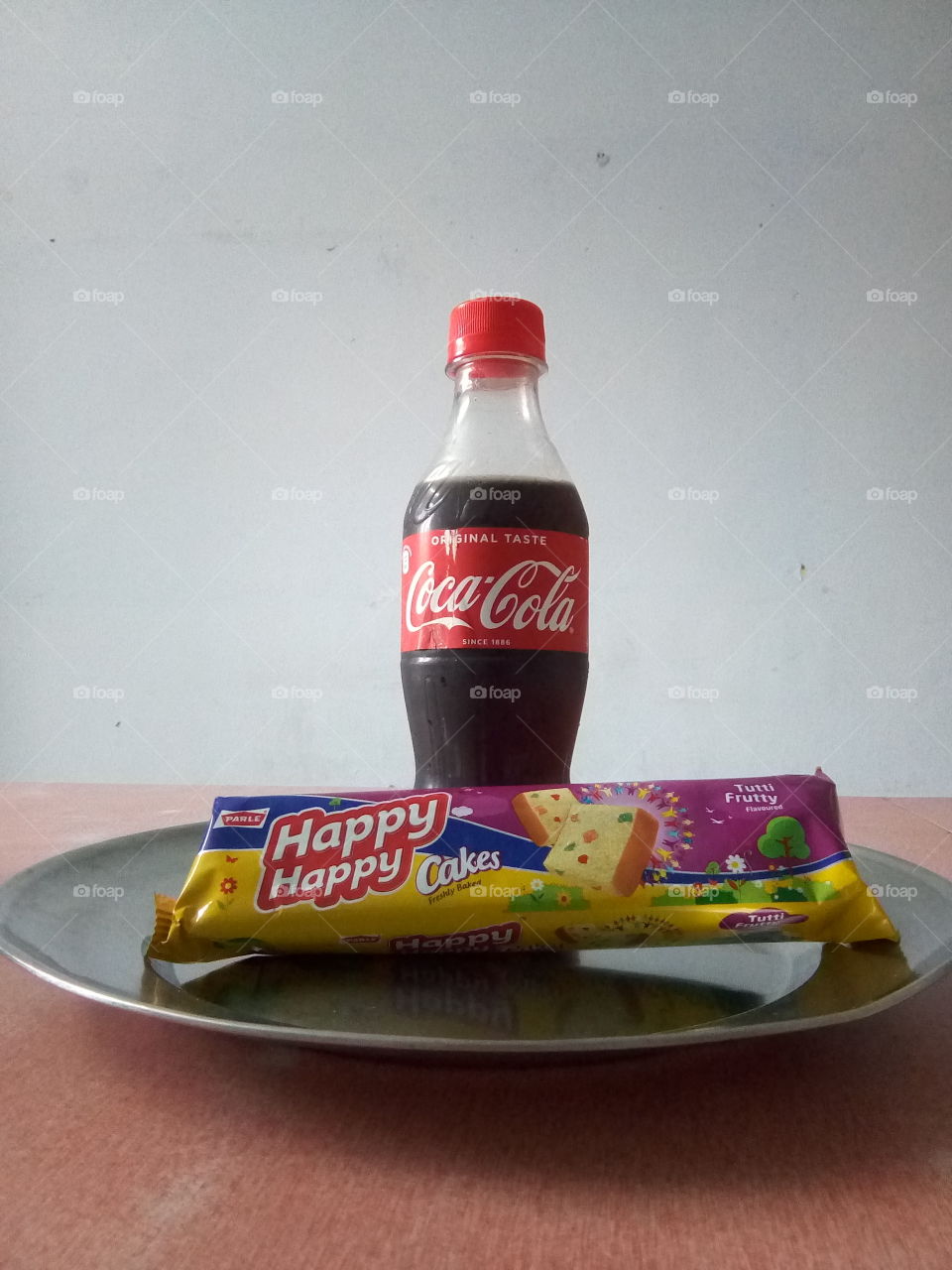 cake with coca cola feels very tasty