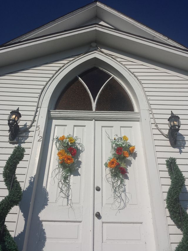 Acquaint Gathering Front Entrance