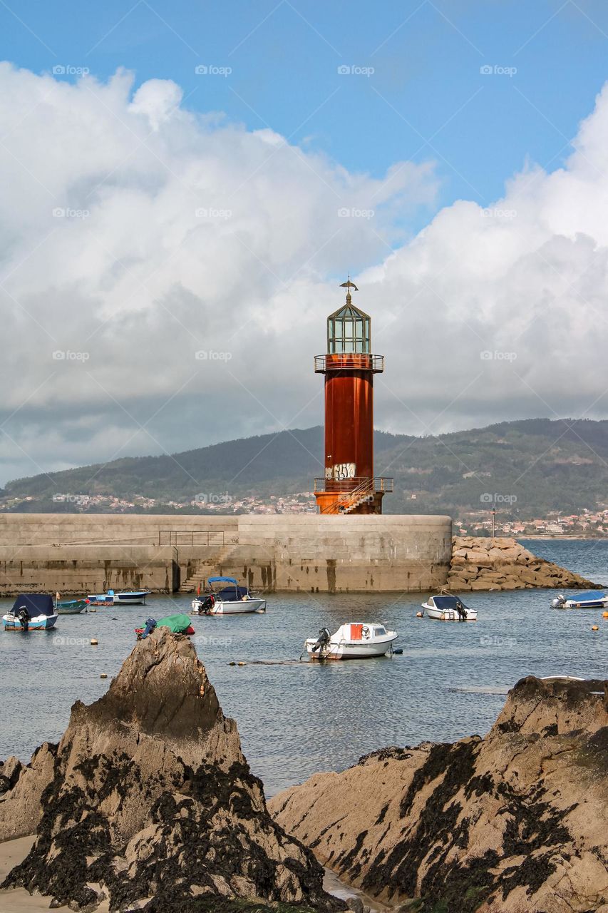 red lighthouse