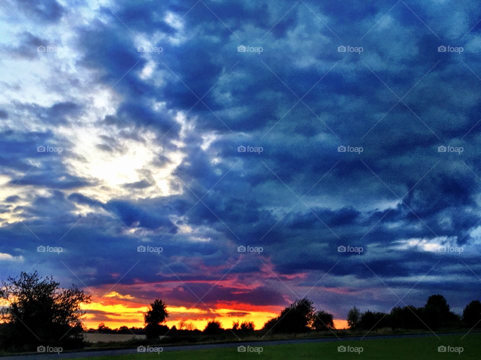 Beautiful glowing sunset