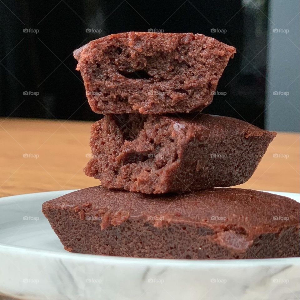 Chocolate financiers for desserts 