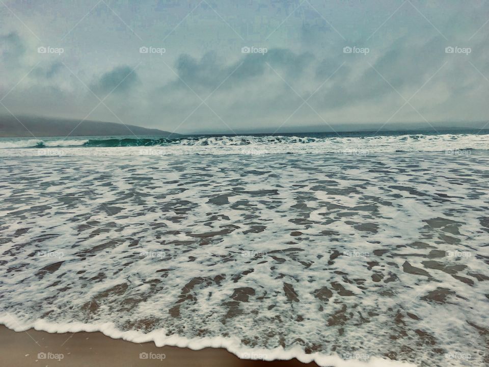 Waves on luskentyre beach