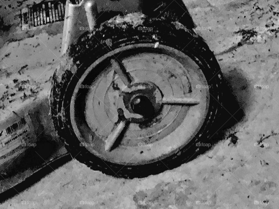 Lawnmower tire