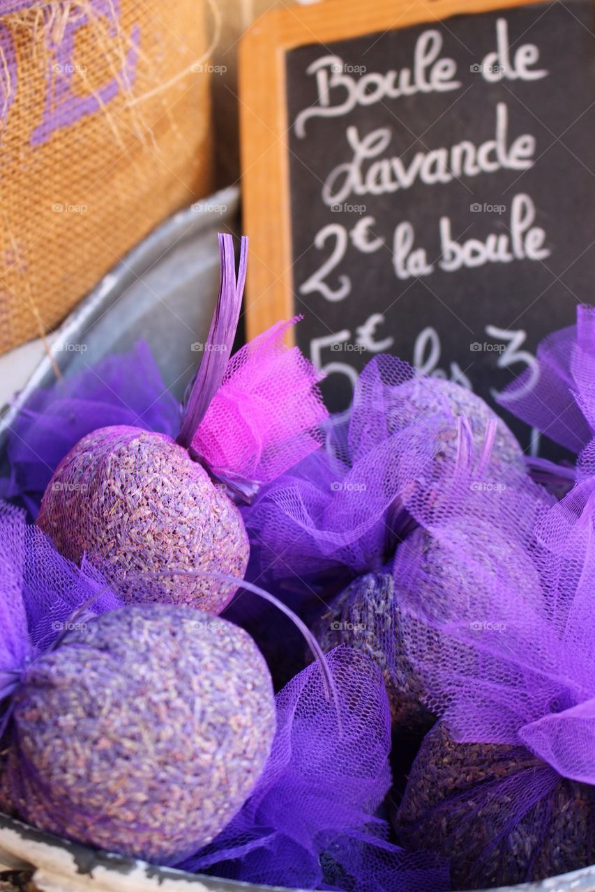 Violet Boule :)