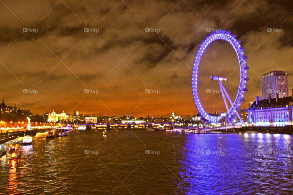 london sky buildings night by levyatan