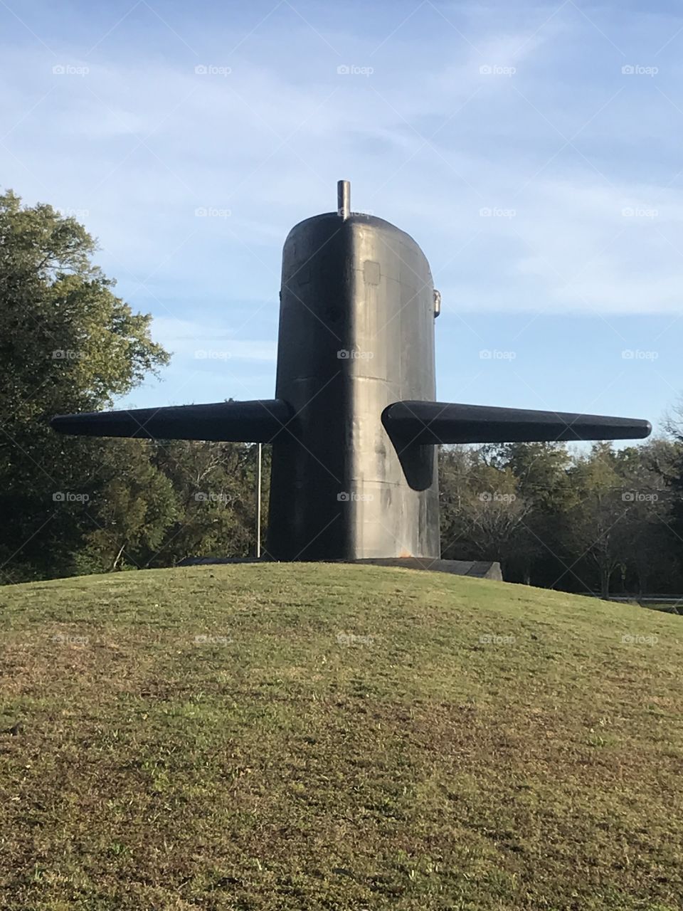 Submarine memorial 
