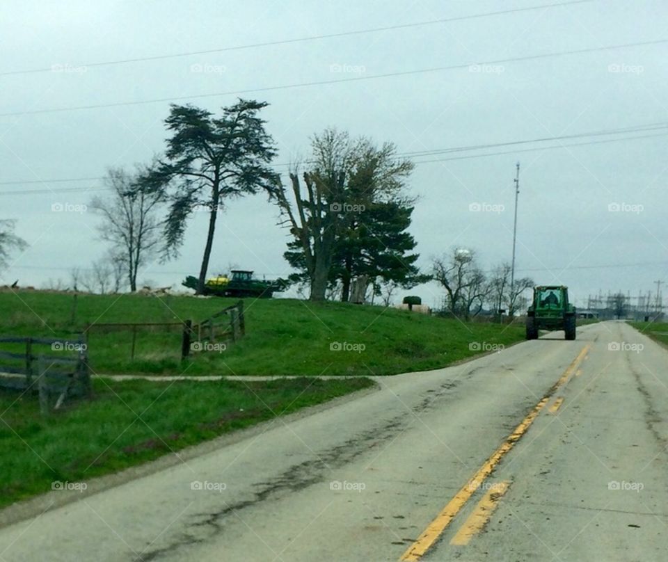 Farm tractor 