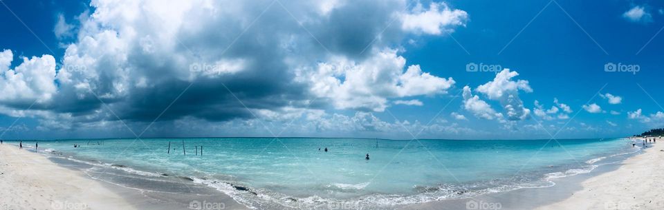 🇺🇸 The infinite view of the waters brings me peace and inspiration!  Here: Maragogi, a city of beautiful beaches in Brazil. / 🇧🇷 A visão infinita das águas me traz paz e inspiração! Aqui: Maragogi, uma cidade de belas praias no 