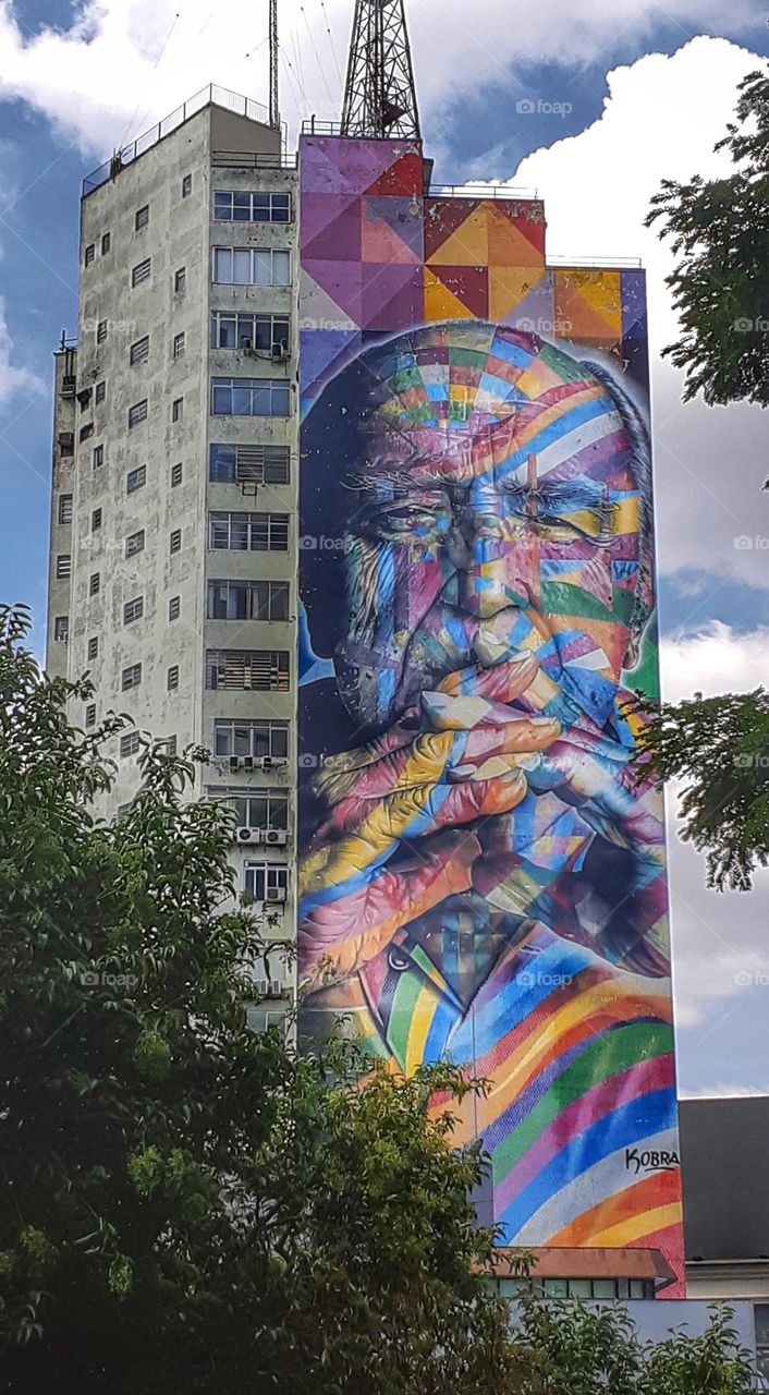 Niemeyer's grafitti in São Paulo