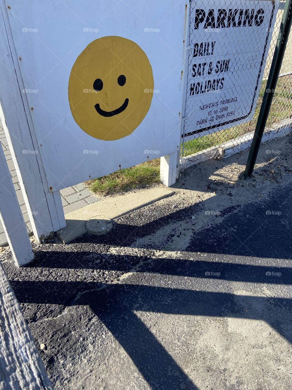 Nothing says yellow like the familiar smiley face like the one on this sign at a parking lot in Point Pleasant Beach, NJ. Maybe it’s smiling because it’s the end of the season, and you no longer have to pay to park near the beach. 