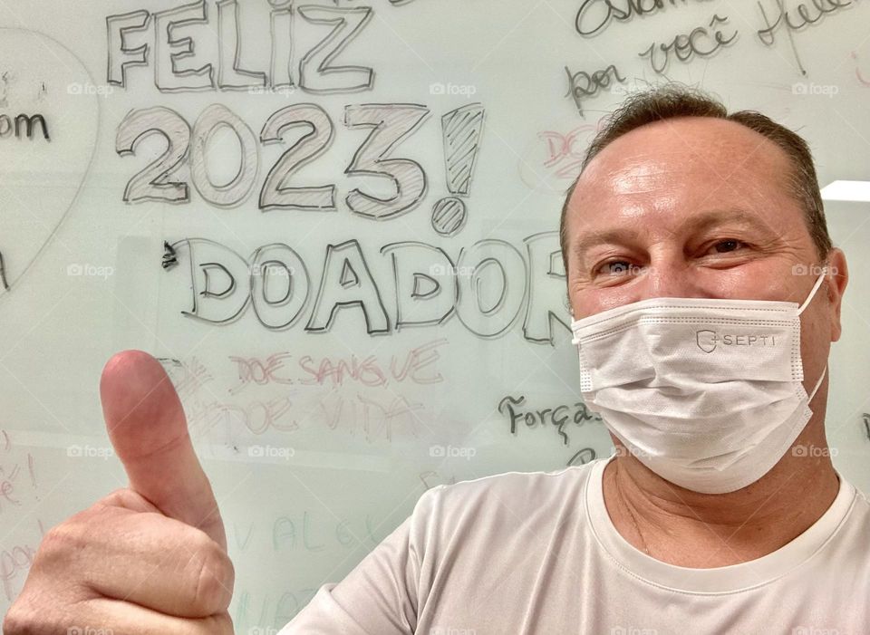 DONATE BLOOM - Hoje foi dia de doar plaquetas! E como eu gosto de ter esse hábito solidário… faz bem para o corpo e para a alma - e ainda ajuda a alguém que você não conhece.
Doe sangue!