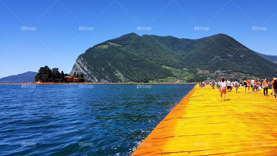 the floating piers