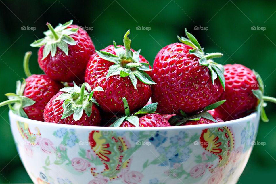 A bowl of strawberry
