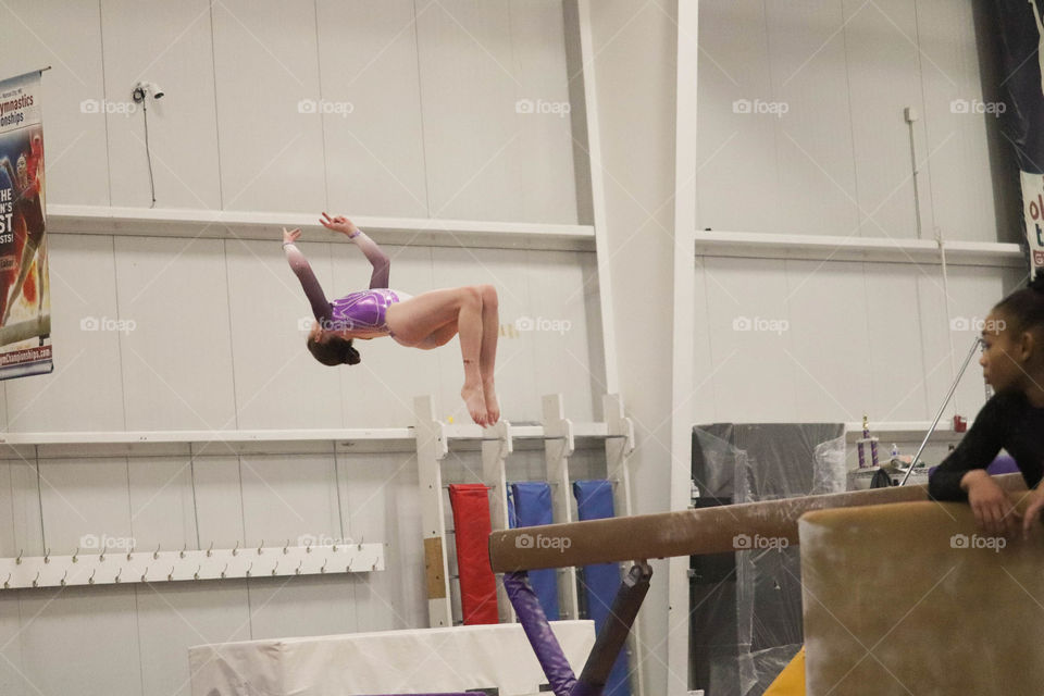 Backtuck off beam