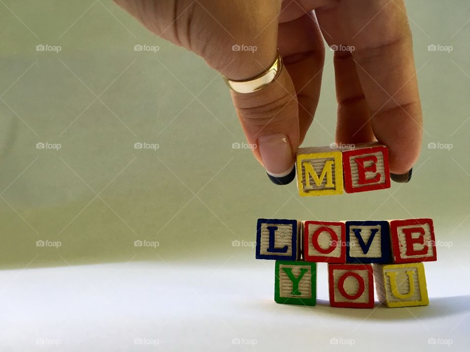 You love me. Me love you.