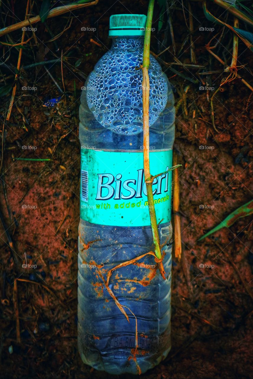 bisleri bottle