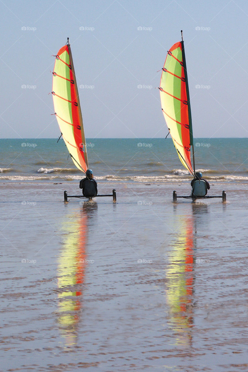 Sand yacht