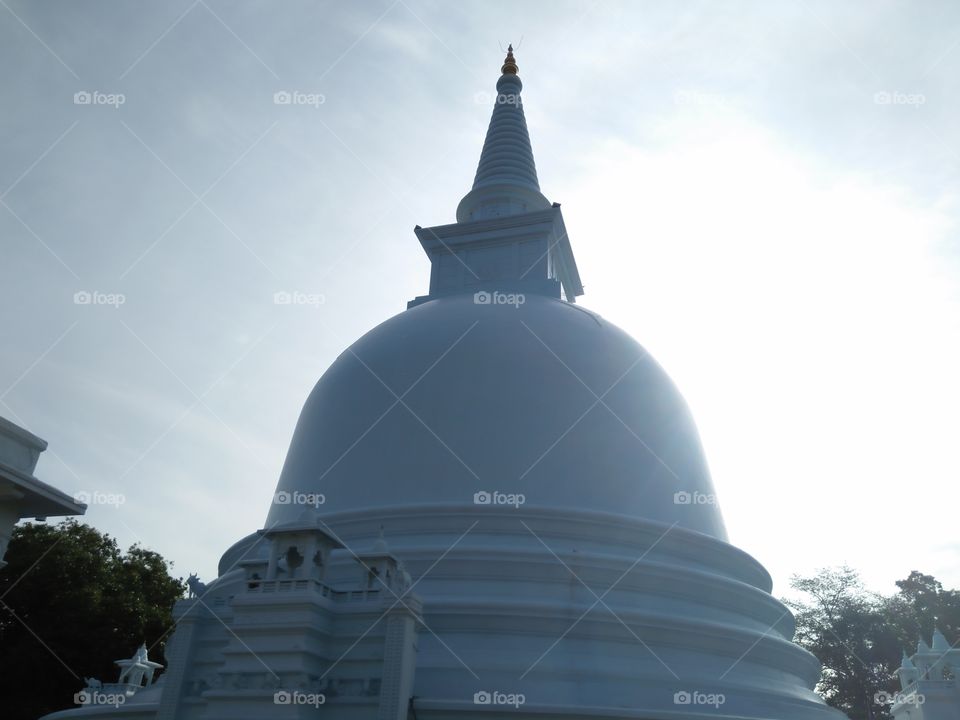 Stupa ,Mahiyanganaya Temple