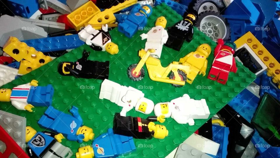 Sammlung verschiedenster Legoteile.