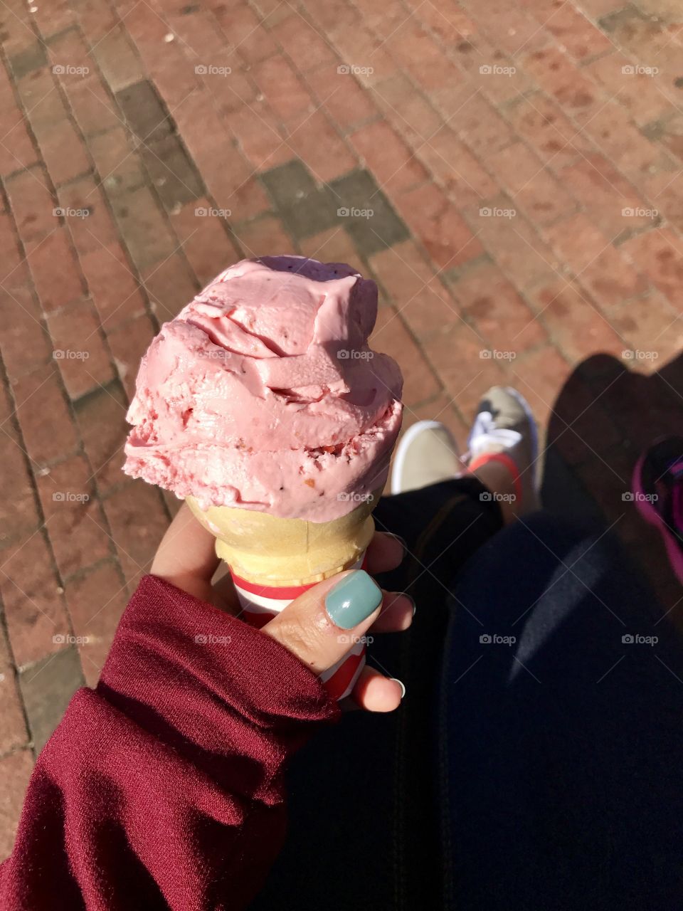 Strawberry ice cream 