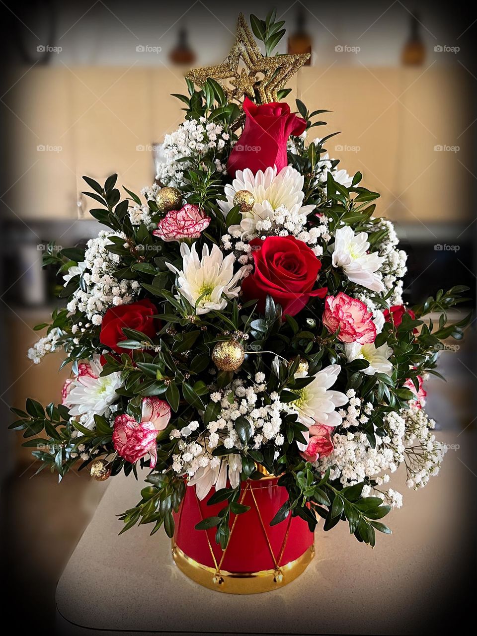 Lovely floral Christmas tree.