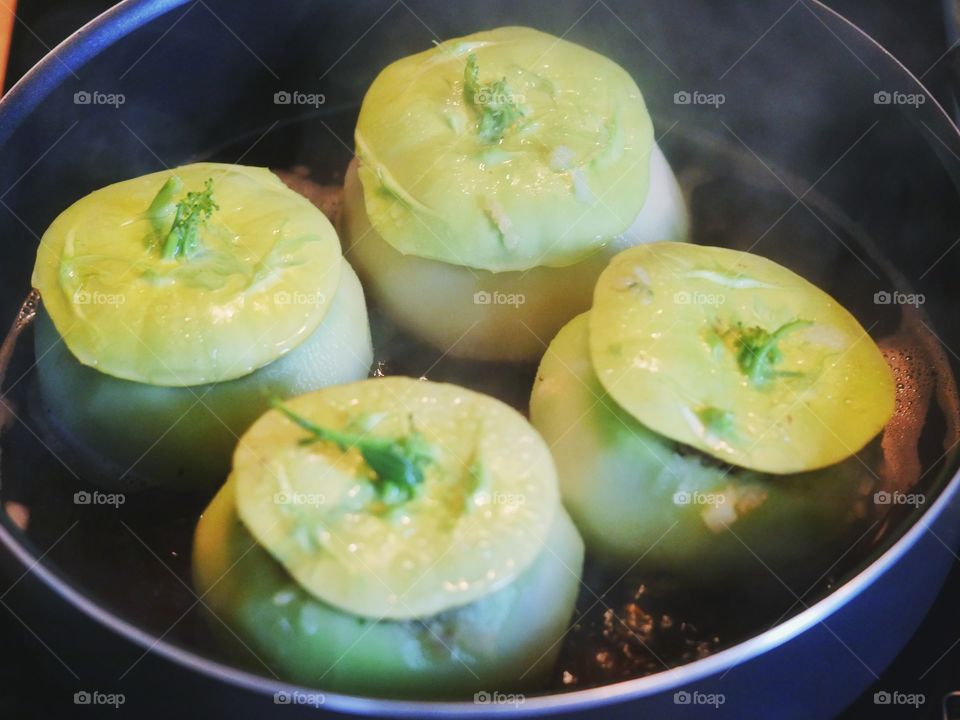 Stuffed kohlrabi