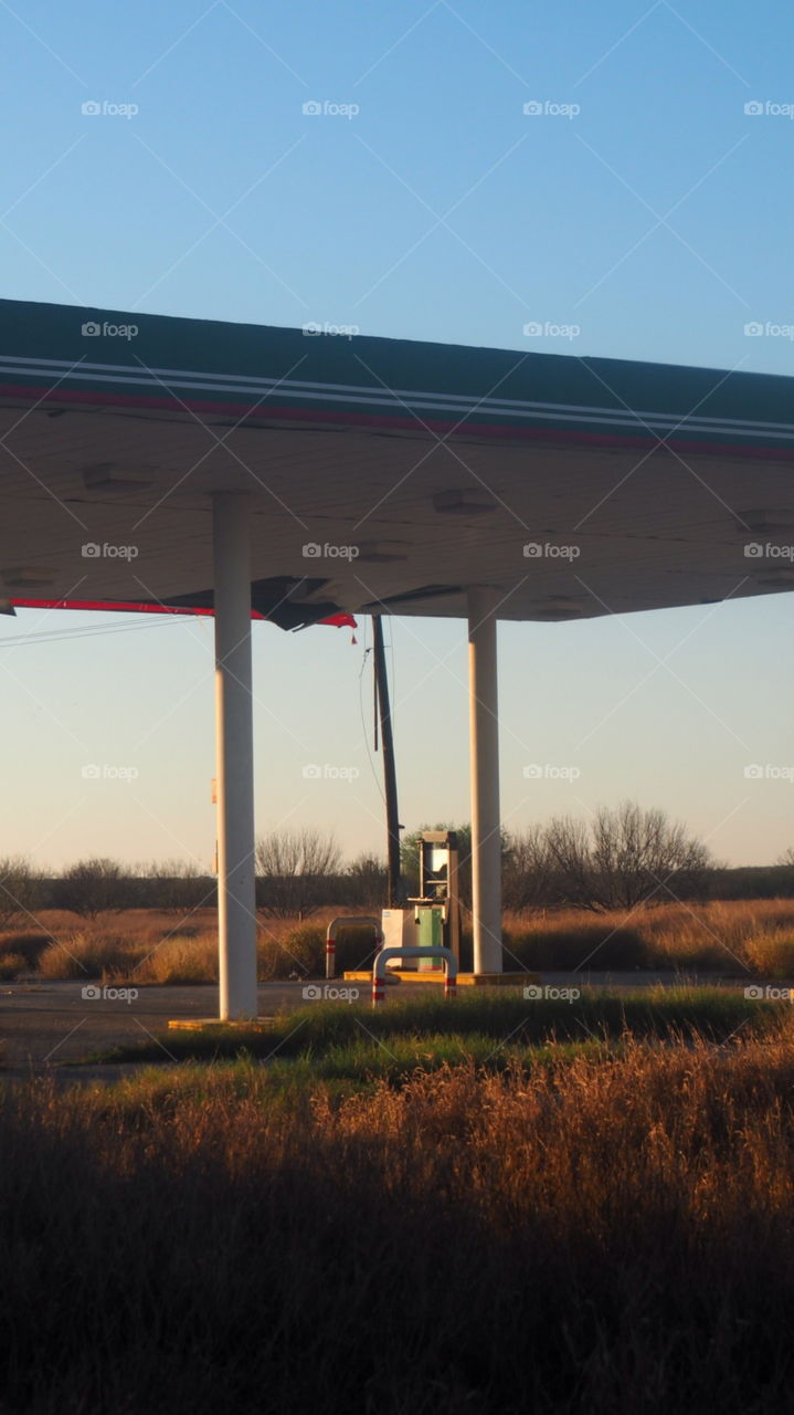 Abandoned roadside gas station 