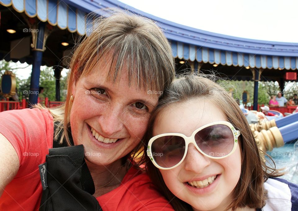 Disney selfie . Selfie on the Dumbo ride - mother and daughter mission 