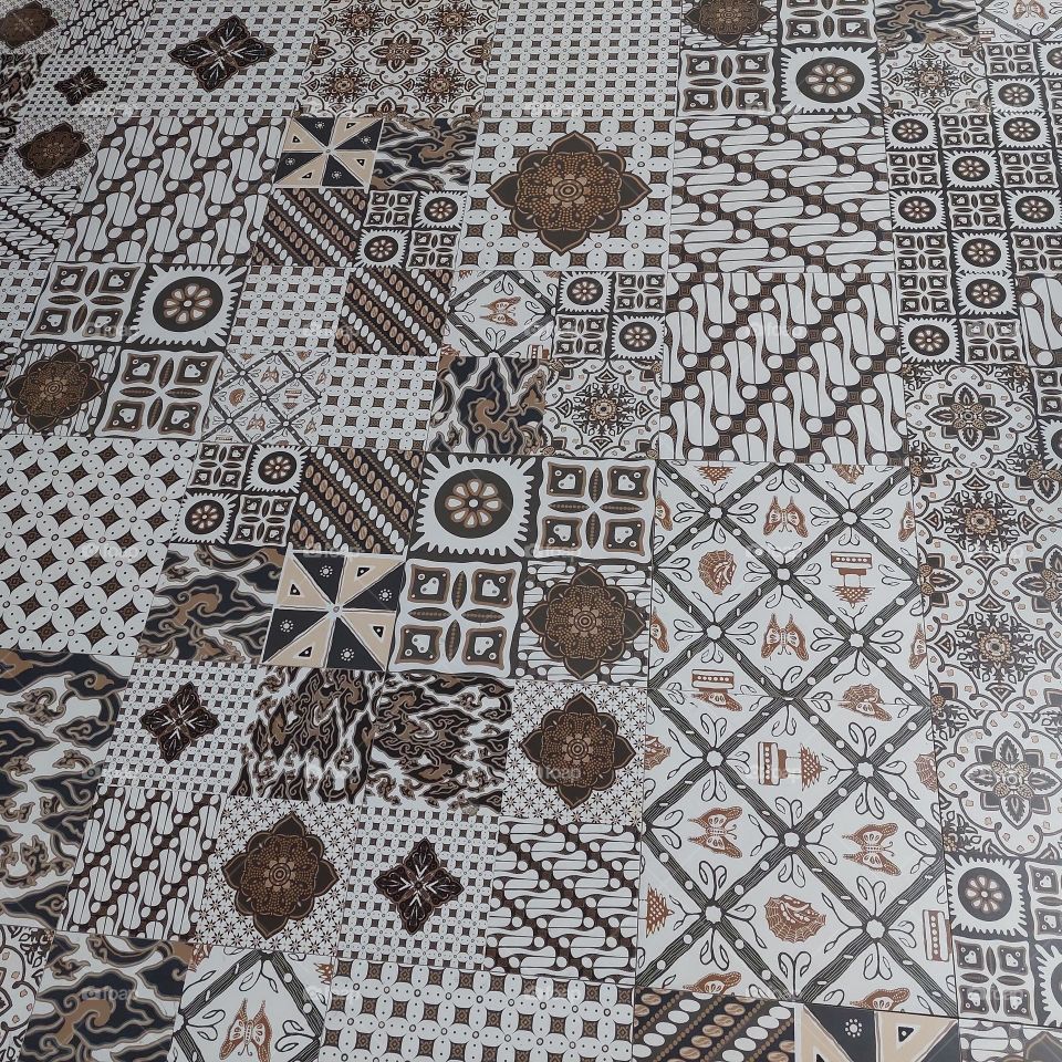 floor with java batik motif