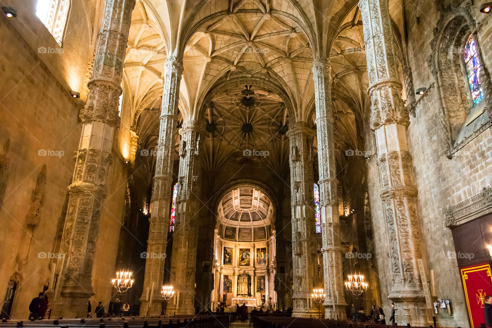 Interior del Monasterio de los Jerónimos de Belém (Lisboa, Portugal). Junto con la Torre de Belém, el monasterio de los Jerónimos fue declarado Patrimonio de la Humanidad por la Unesco en 1983.