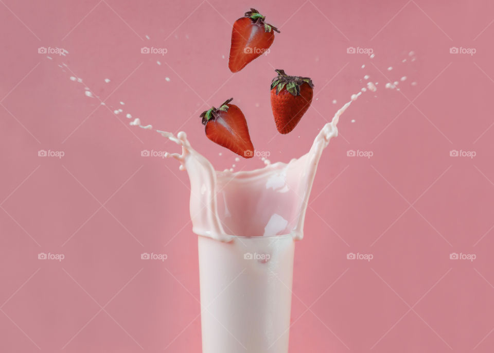 Strawberry Milk Splash