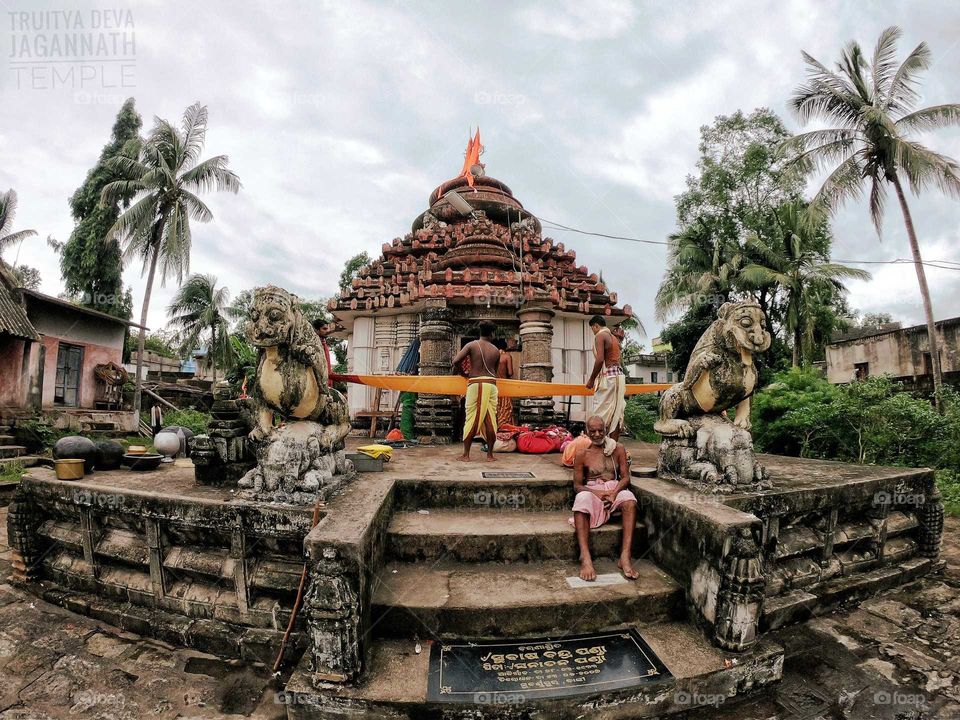 It is the ²nd Best Odisha Jagannath temple after the great Puri Jagannath temple
14th century old kings of Easter Ganga Dynasty,
#TRUTIYA_DEVA #JAGANNATH #TEMPLE (apartfrompuri)
and This temple was constructed 1226 B.C