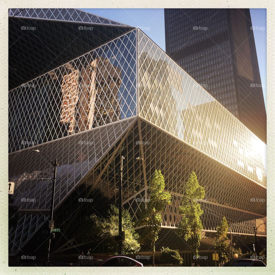 The sun reflecting off the sides of the Seattle public library