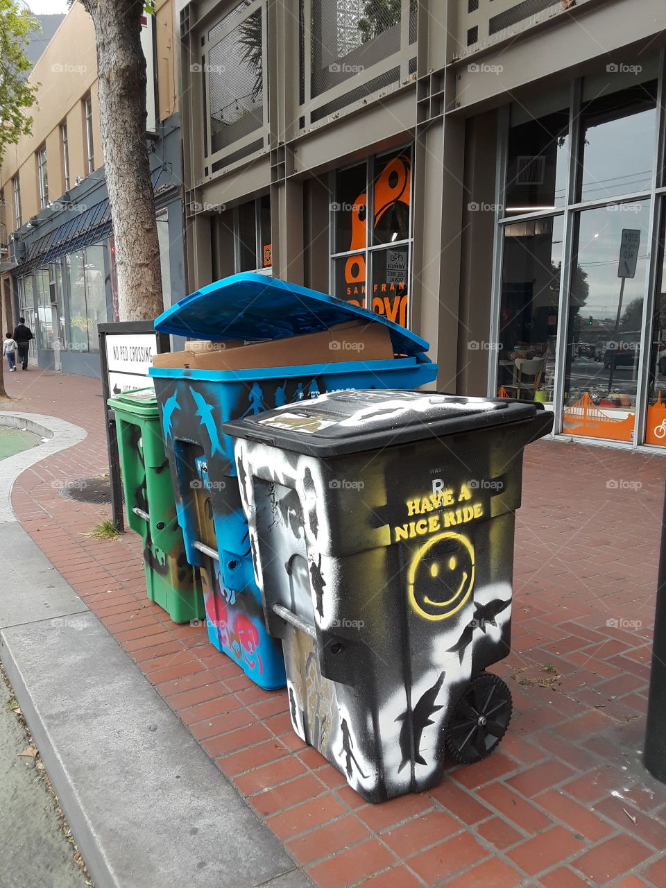 San Francisco California -Trash day