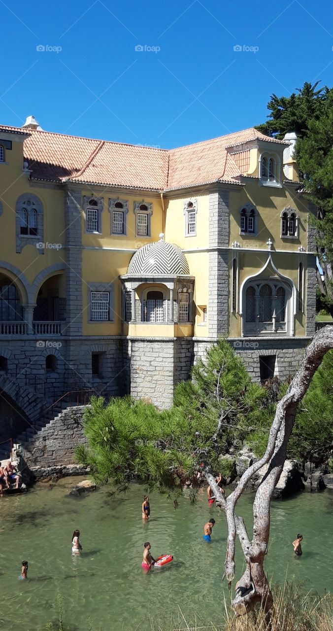 bath in Cascais