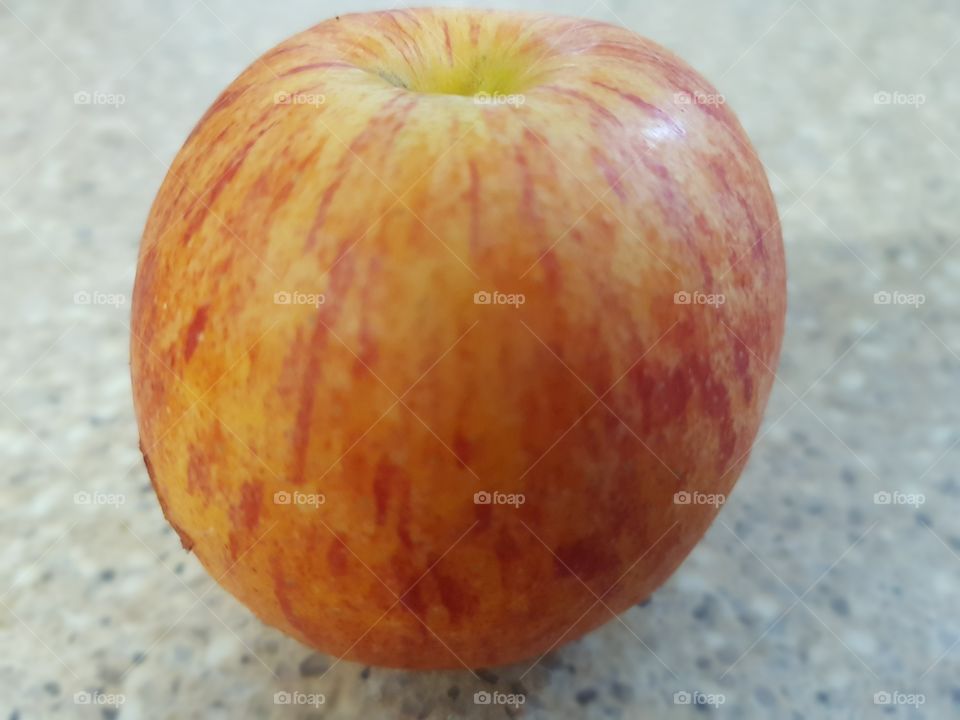 side apple