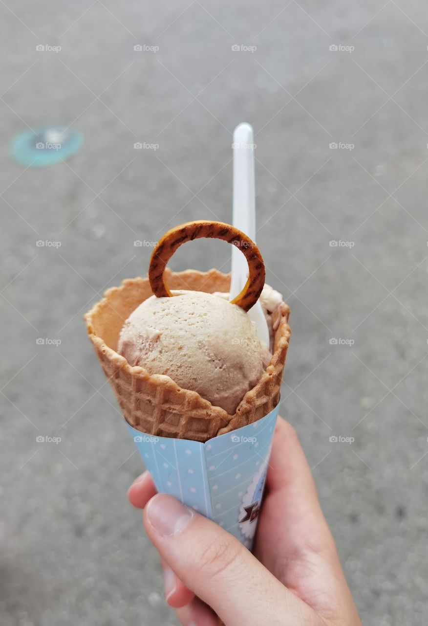 Almond ice-cream time