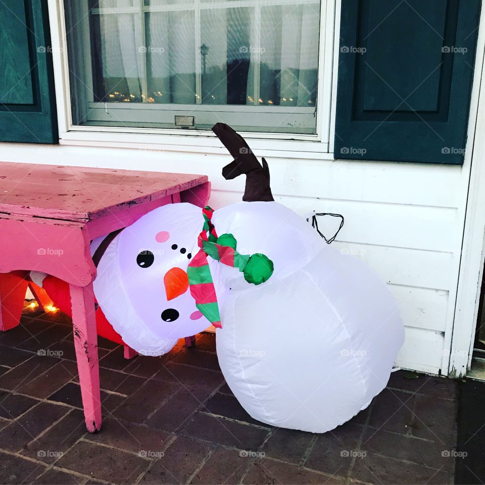 Tipsy snowman!