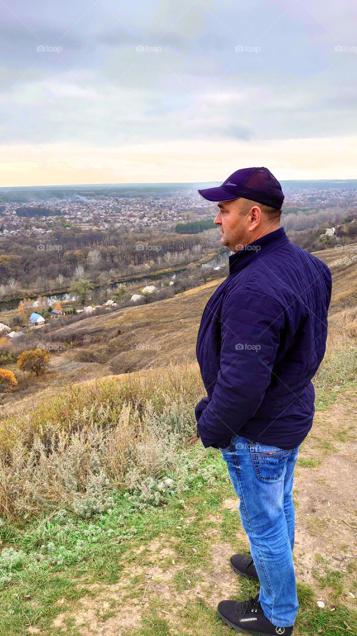 When you go very far, you really want to stop on the way and examine the beauty of the area.