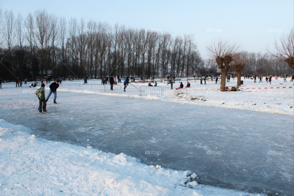 winter people ice holland by twilite