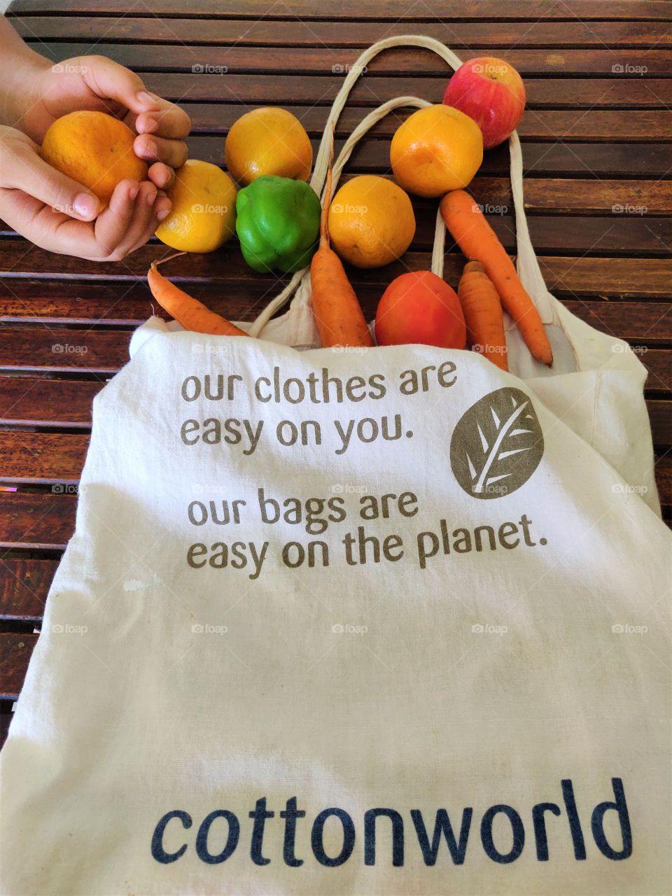 let's chose the healthy oranges