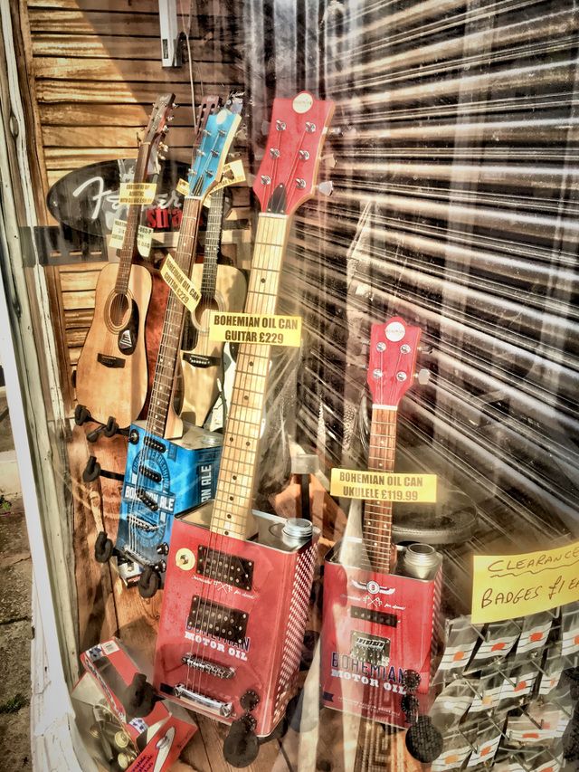 Guitar s  
