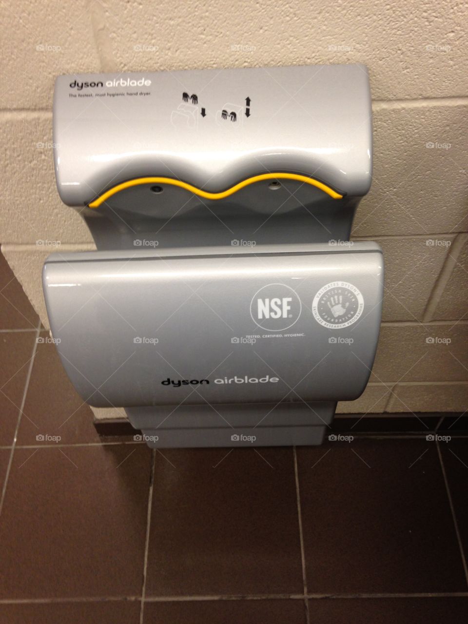 Hand dryer