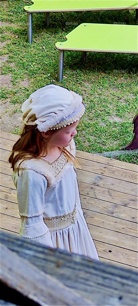 This actress plays “Agnes Bernauer” in “Da Albrecht und sei Agnes”, the child version of the historical play commemorating Duke “Albrecht” and his unlucky common wife “Agnes” who finds her demise at the hands of her inlaws. 2024. Hypnotic Productions