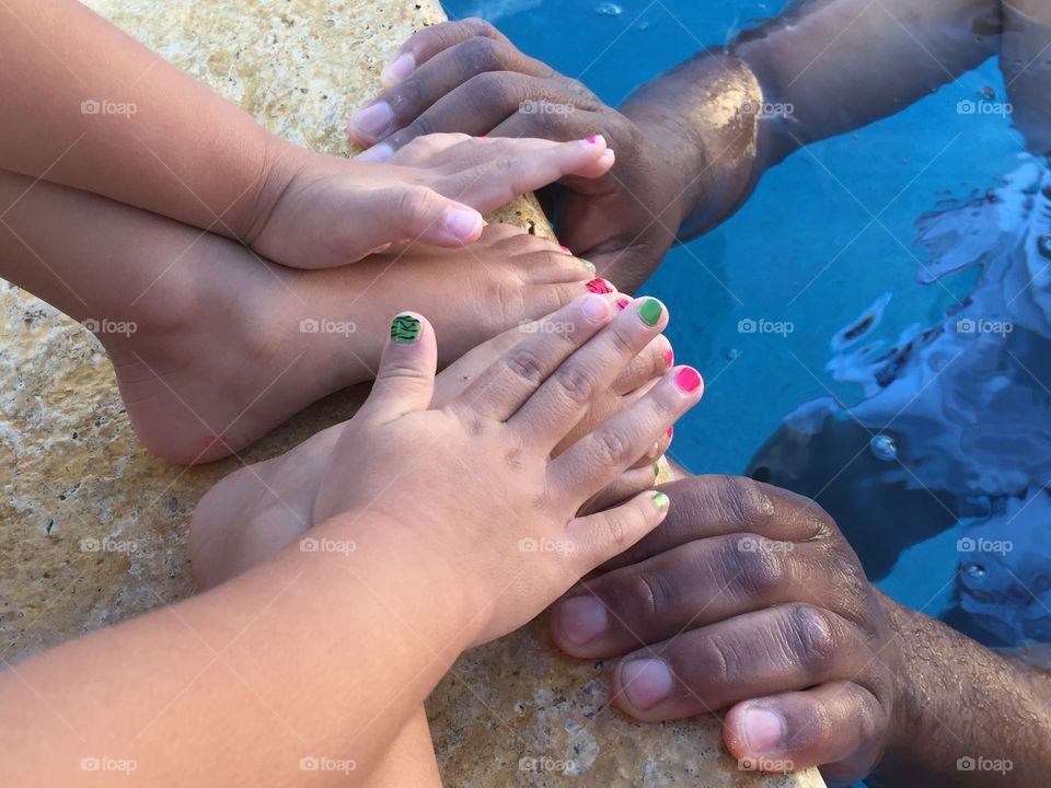 Little hands, little feet 