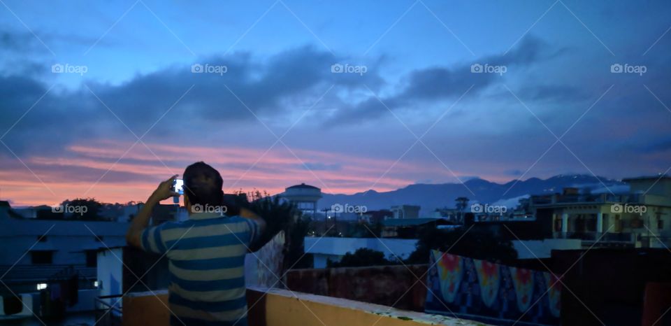 Clicking the colours of the evening sky